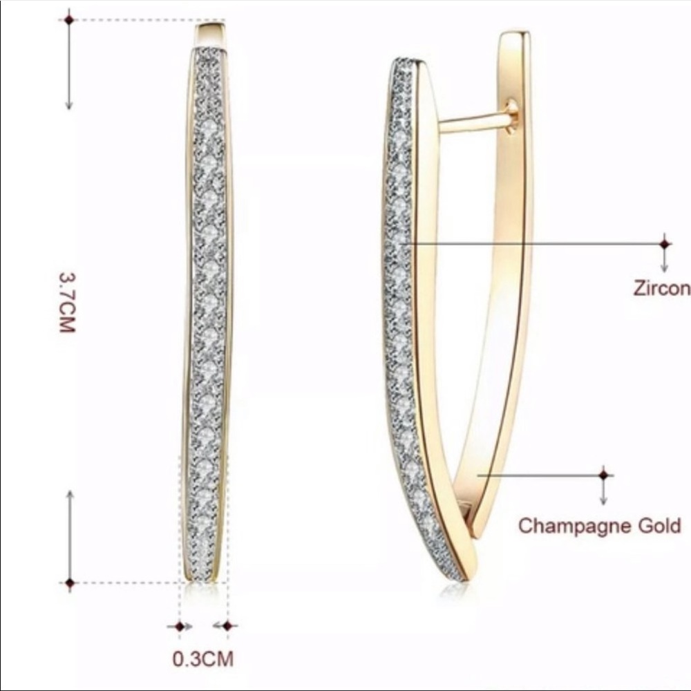 Women’s V shape Diamond 18K Yellow Gold Earrings - Picture 2 of 4